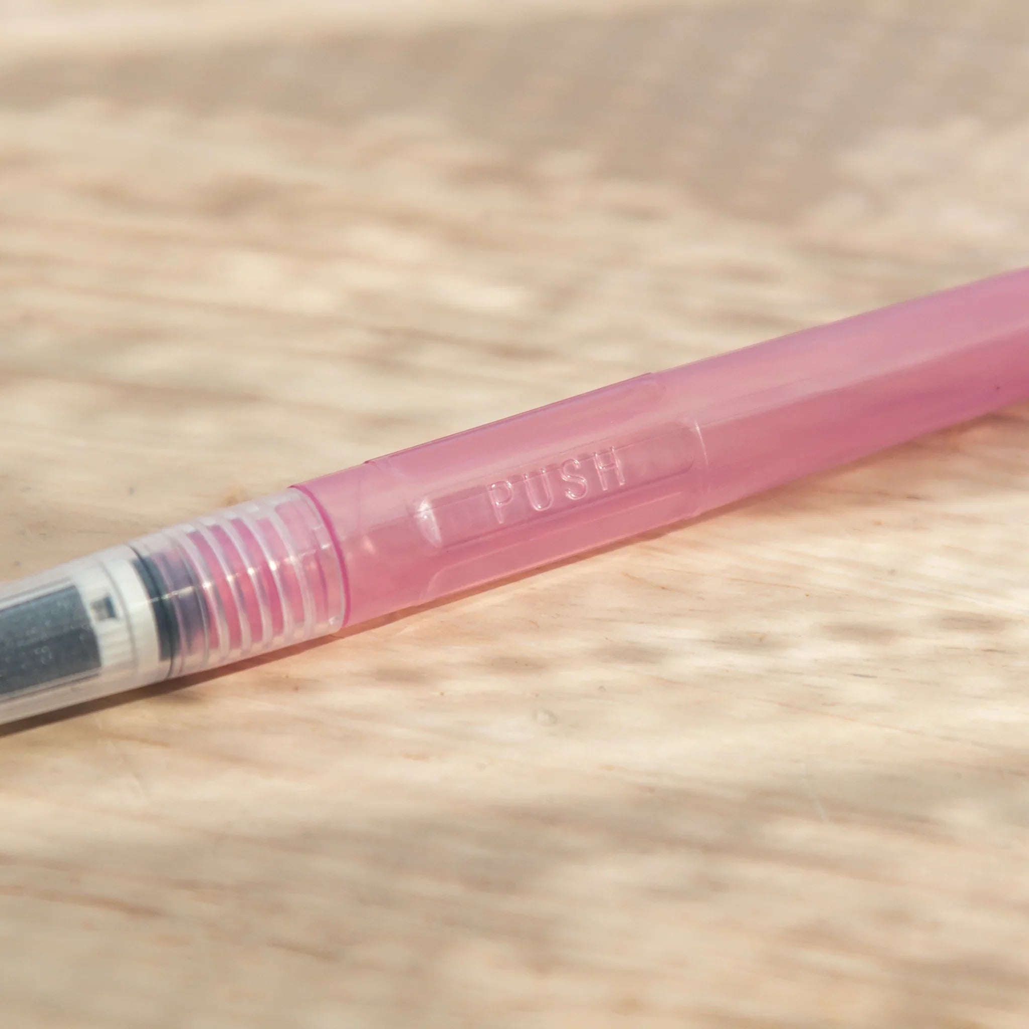 Akashiya Sai water brush pen featuring soft synthetic bristles for smooth watercolor brushwork with traditional Japanese