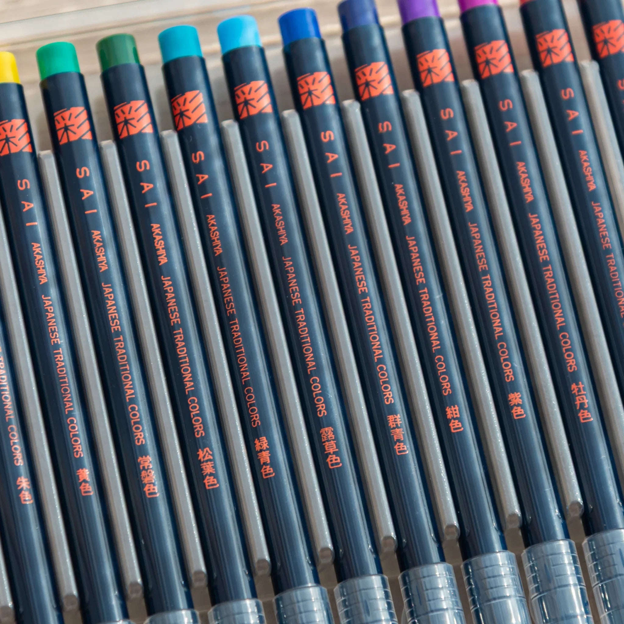 Akashiya Sai Watercolor Brush Pens - Vivid Japanese Traditional Colors (15 Colors), side profile view of product