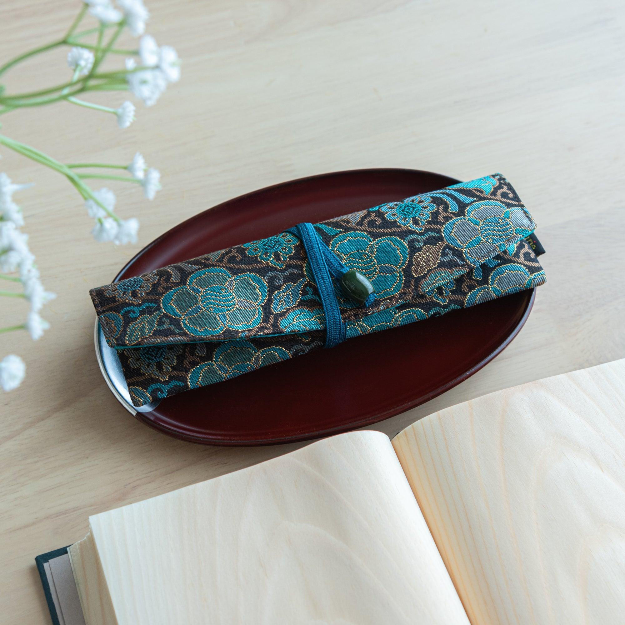 Japanese Echizen red lacquer pen tray features sun and moon celestial motif with finish, refined for organizing wr