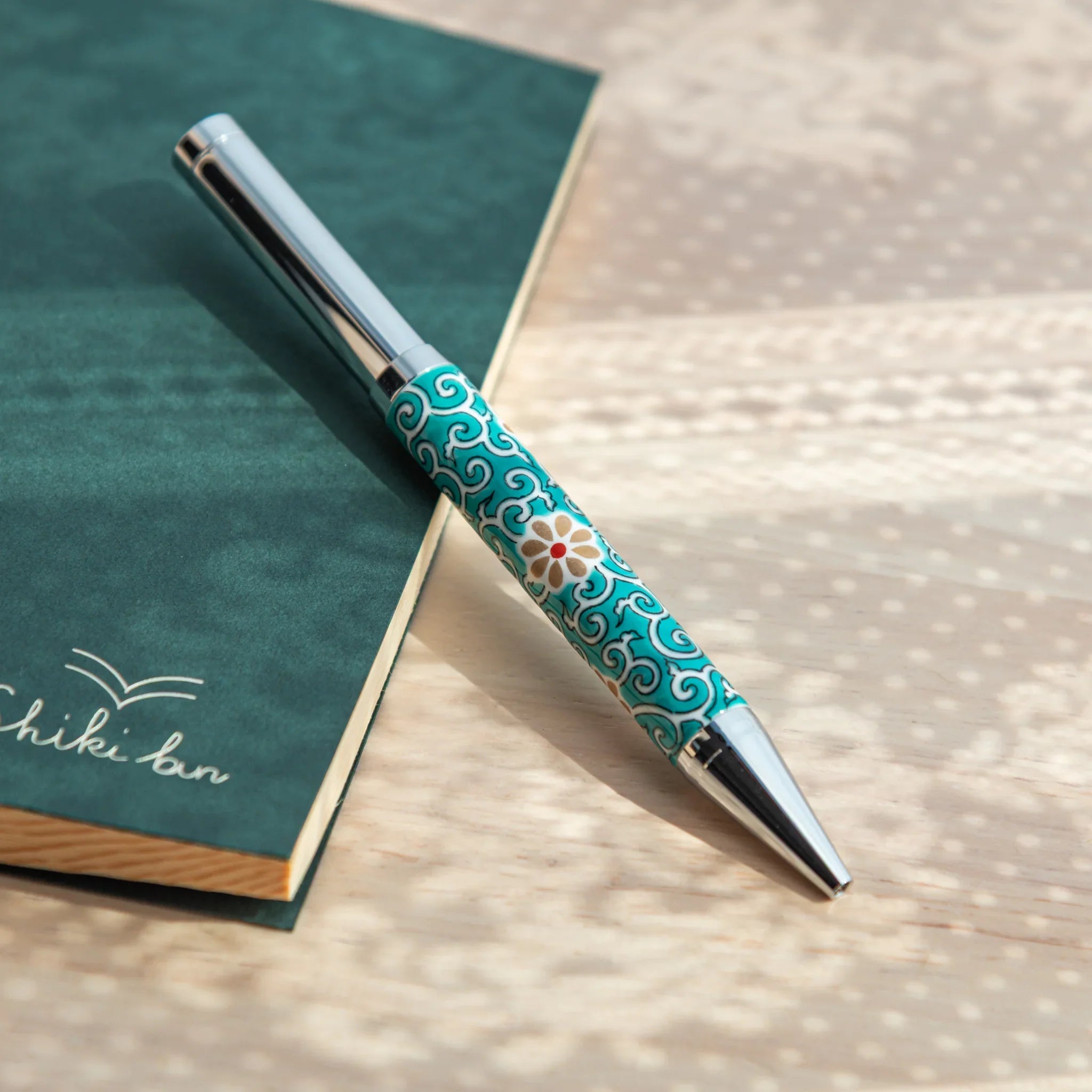 Arabesque Vine Kutani Ceramic Ballpoint Pen