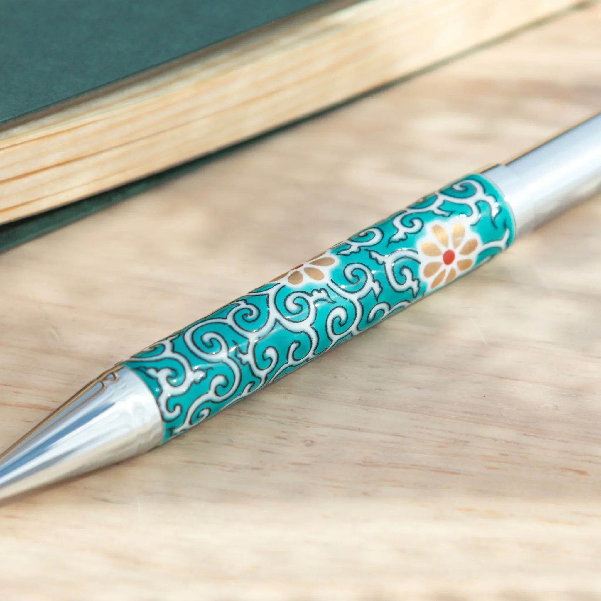 Arabesque Vine Kutani Ceramic Ballpoint Pen