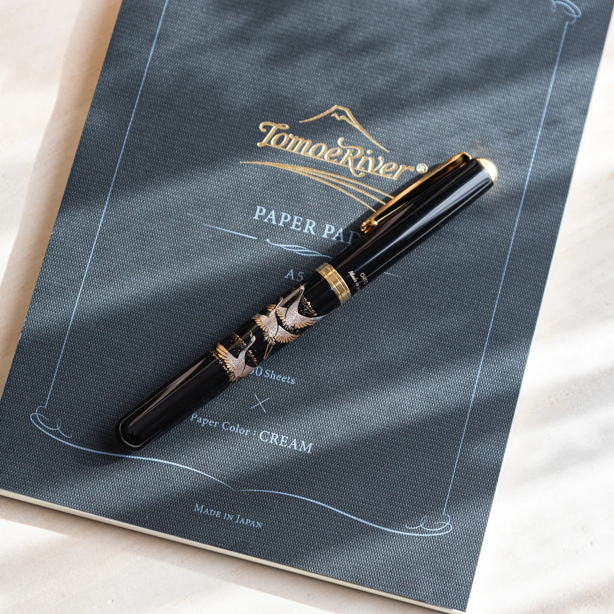 Crane Yamanaka fountain pen with lacquer design shown in composition displayed in composition product composition view