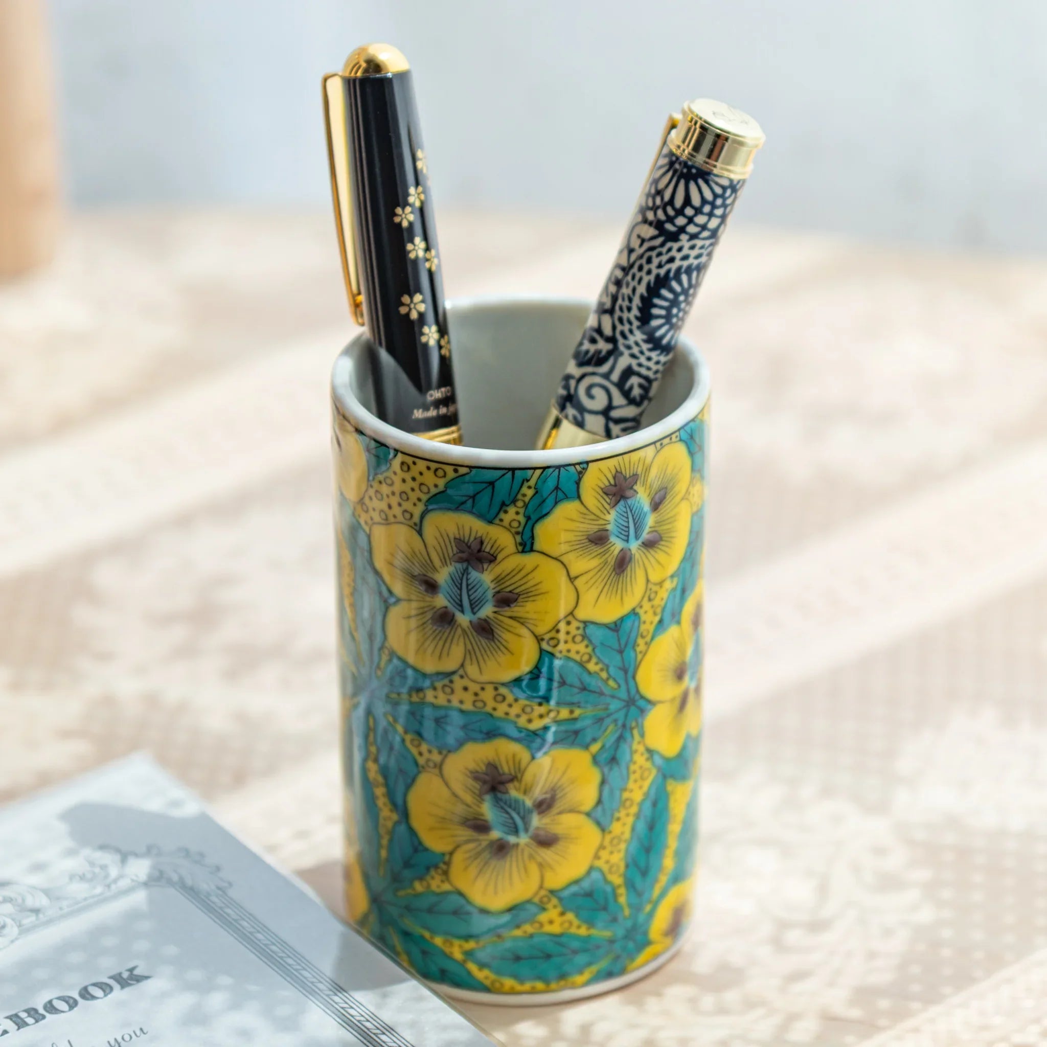 Hollyhock Kutani Ceramic Pen Holder