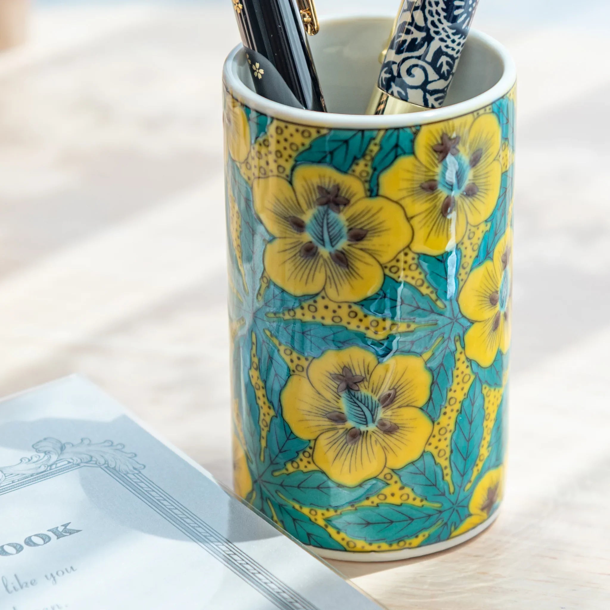Hollyhock Kutani Ceramic Pen Holder