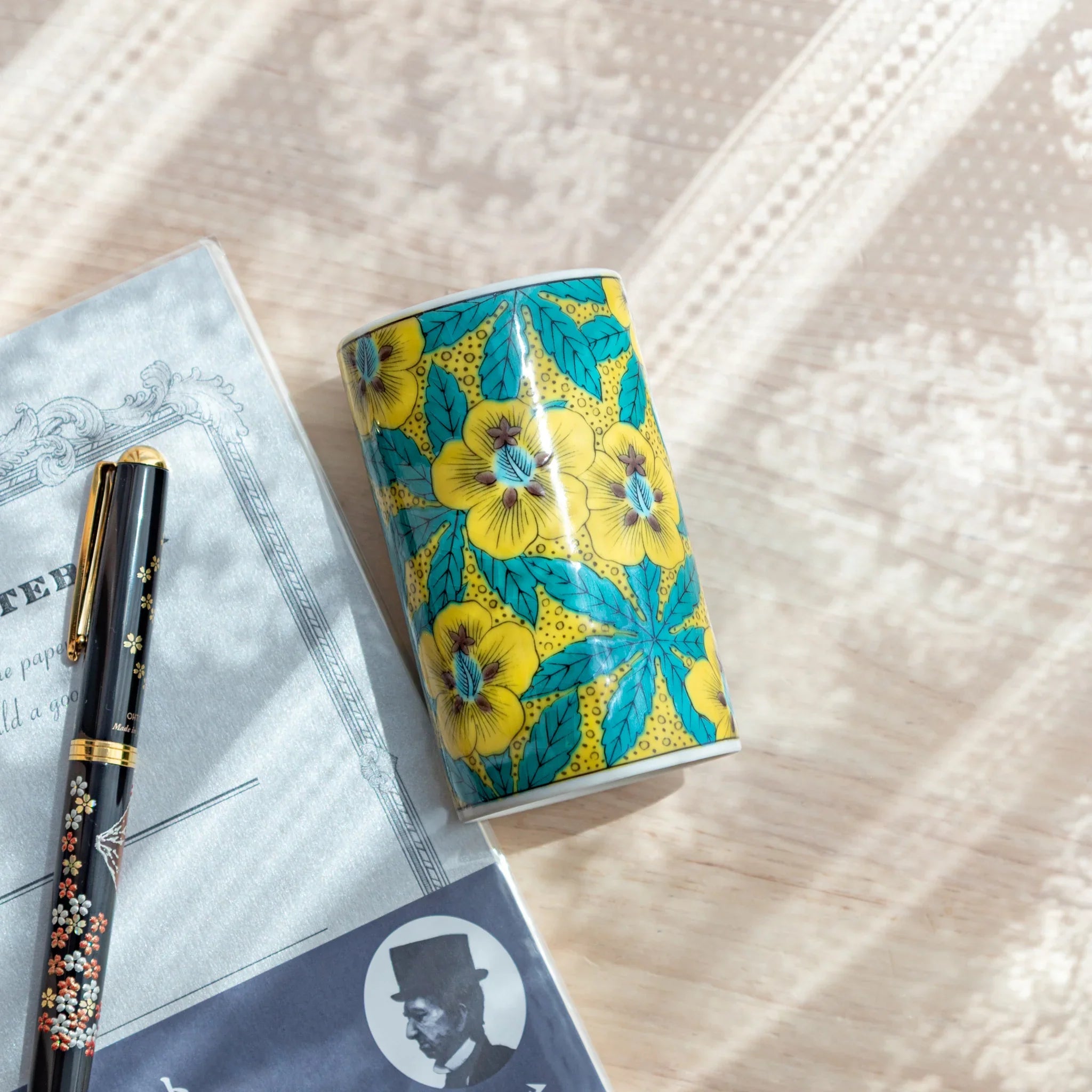 Hollyhock Kutani Ceramic Pen Holder