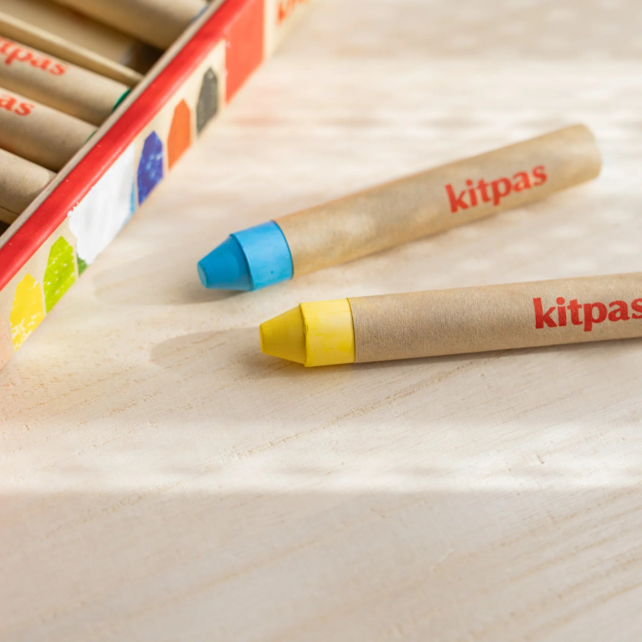 Kitpas Non-Toxic Rice Wax Watercolor Crayons 12-color set front-facing view showing complete crayon box