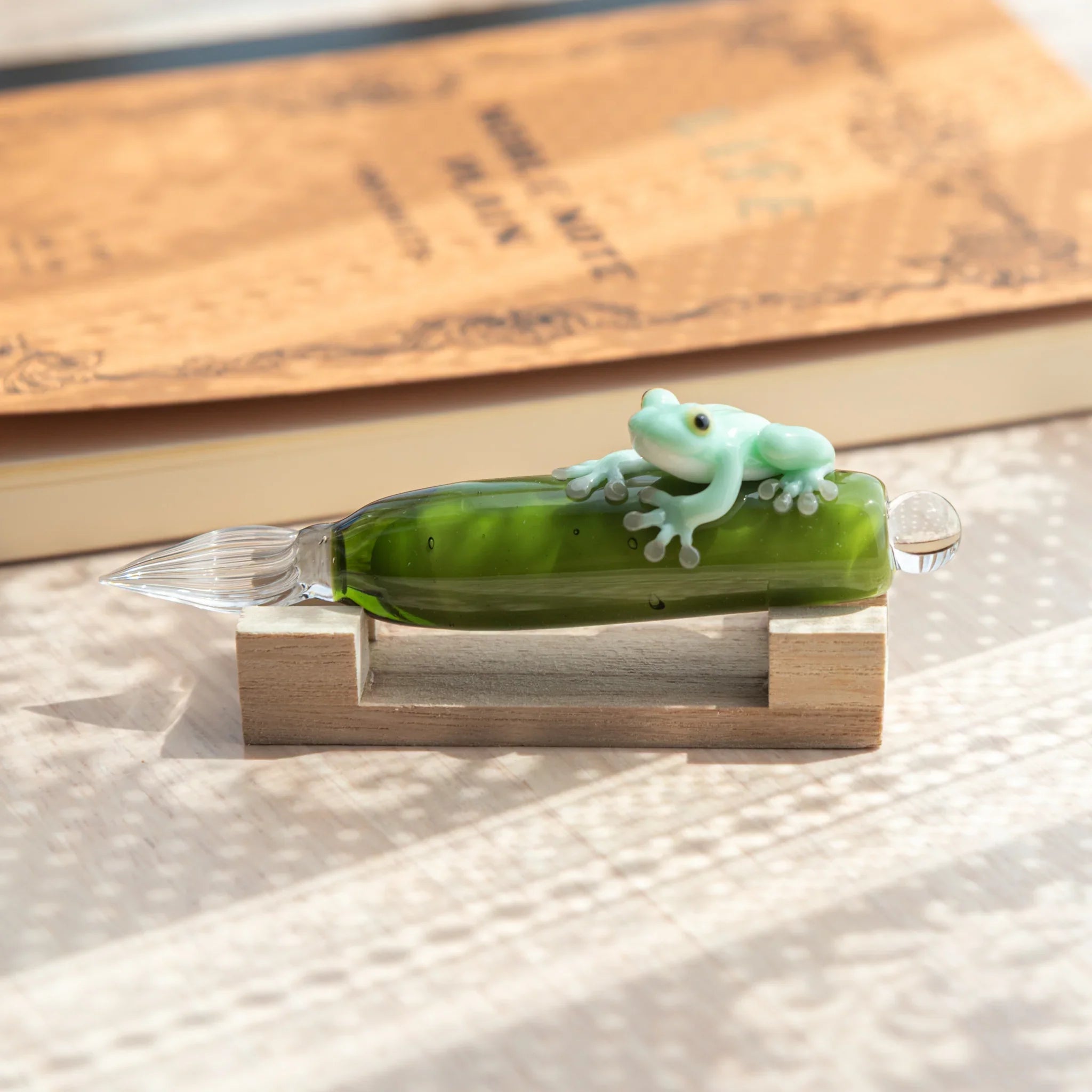 Komorebi Frog Glass Dip Pen