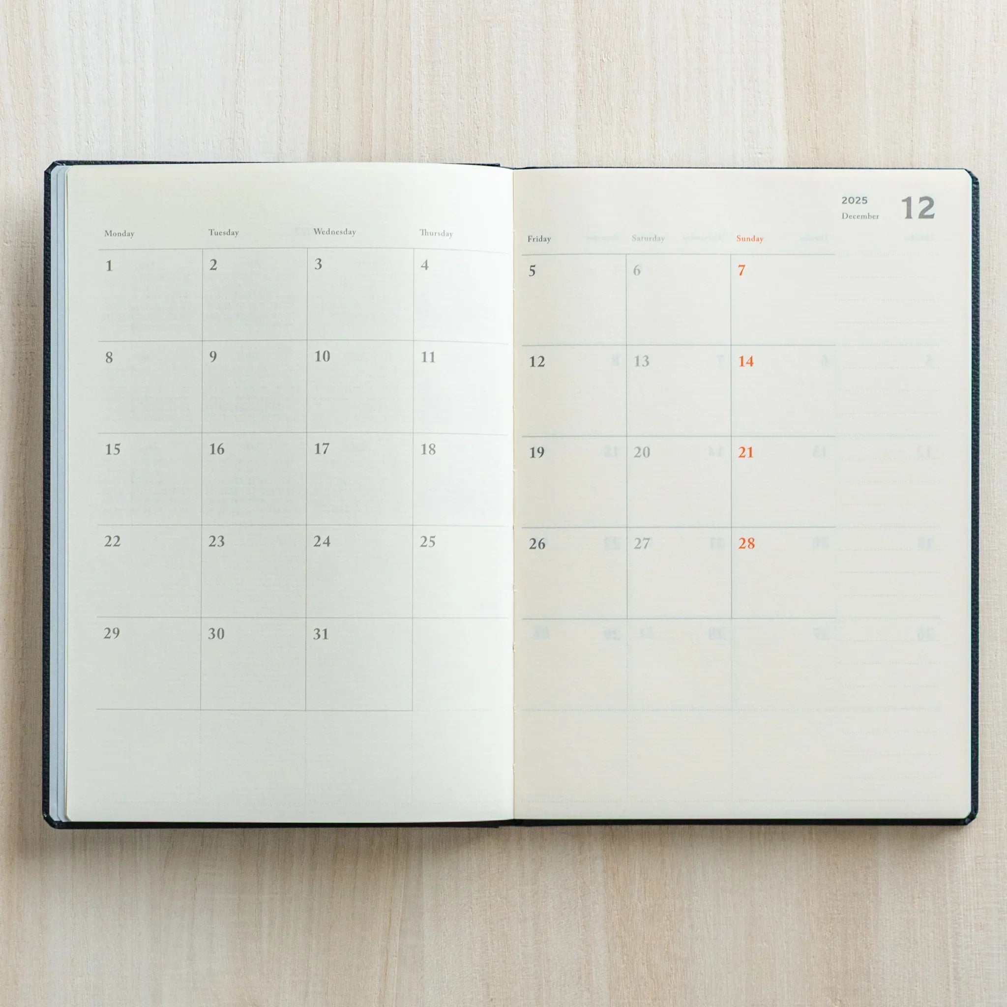 Monthly schedule layout for December 2025 in the LIFE Noble Planner 2026, Japanese Planner.