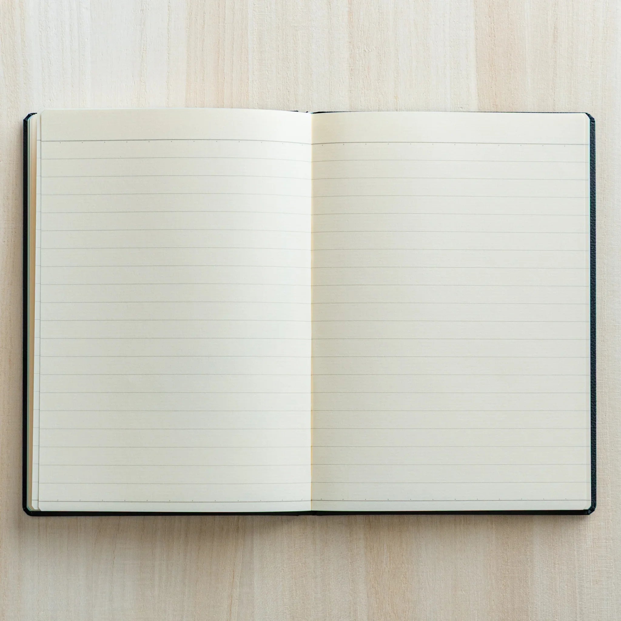 Lined note pages in the LIFE Noble Planner 2026, fountain pen friendly Japanese Planner.