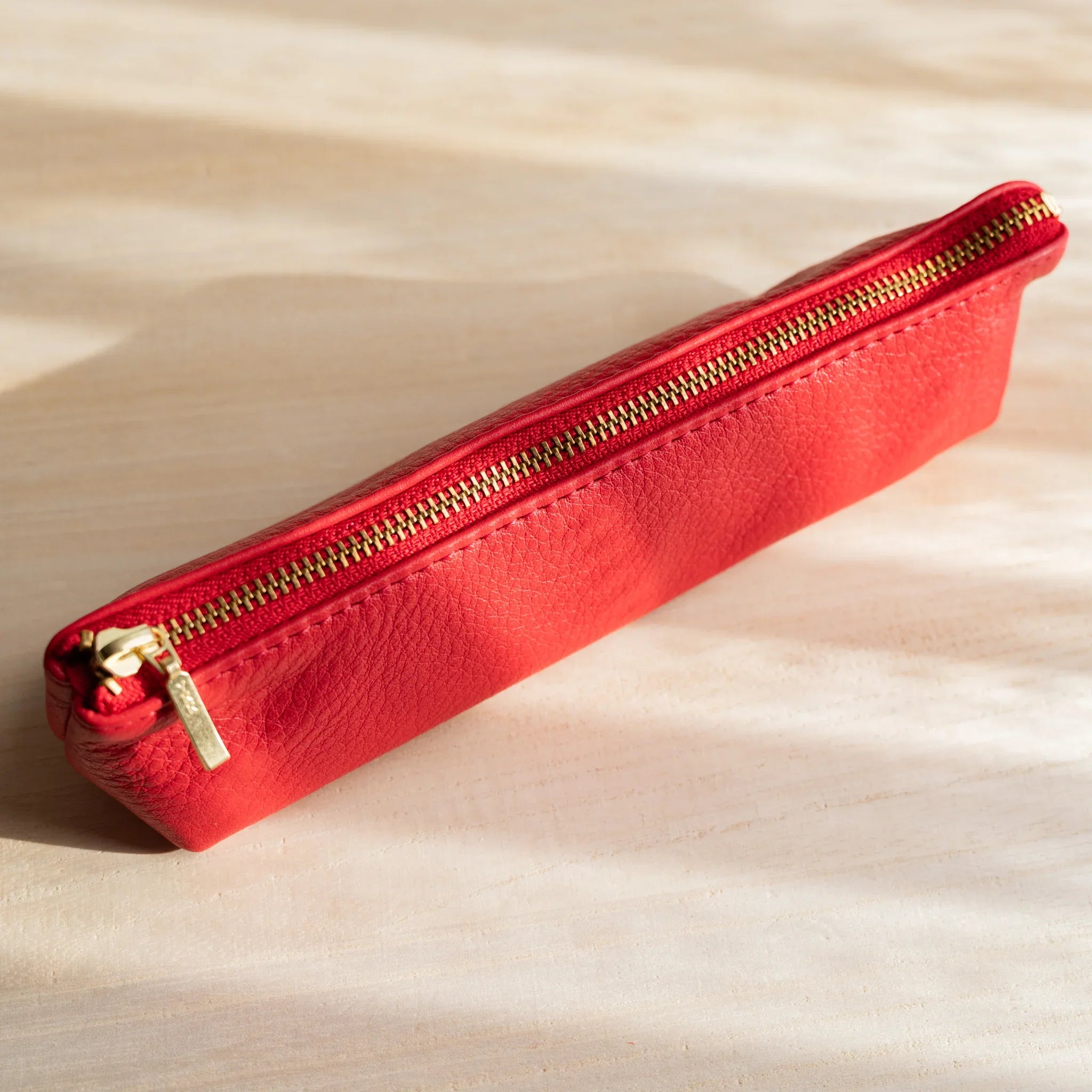 Case capacity shown with pens stored inside and features and features and features and features and features