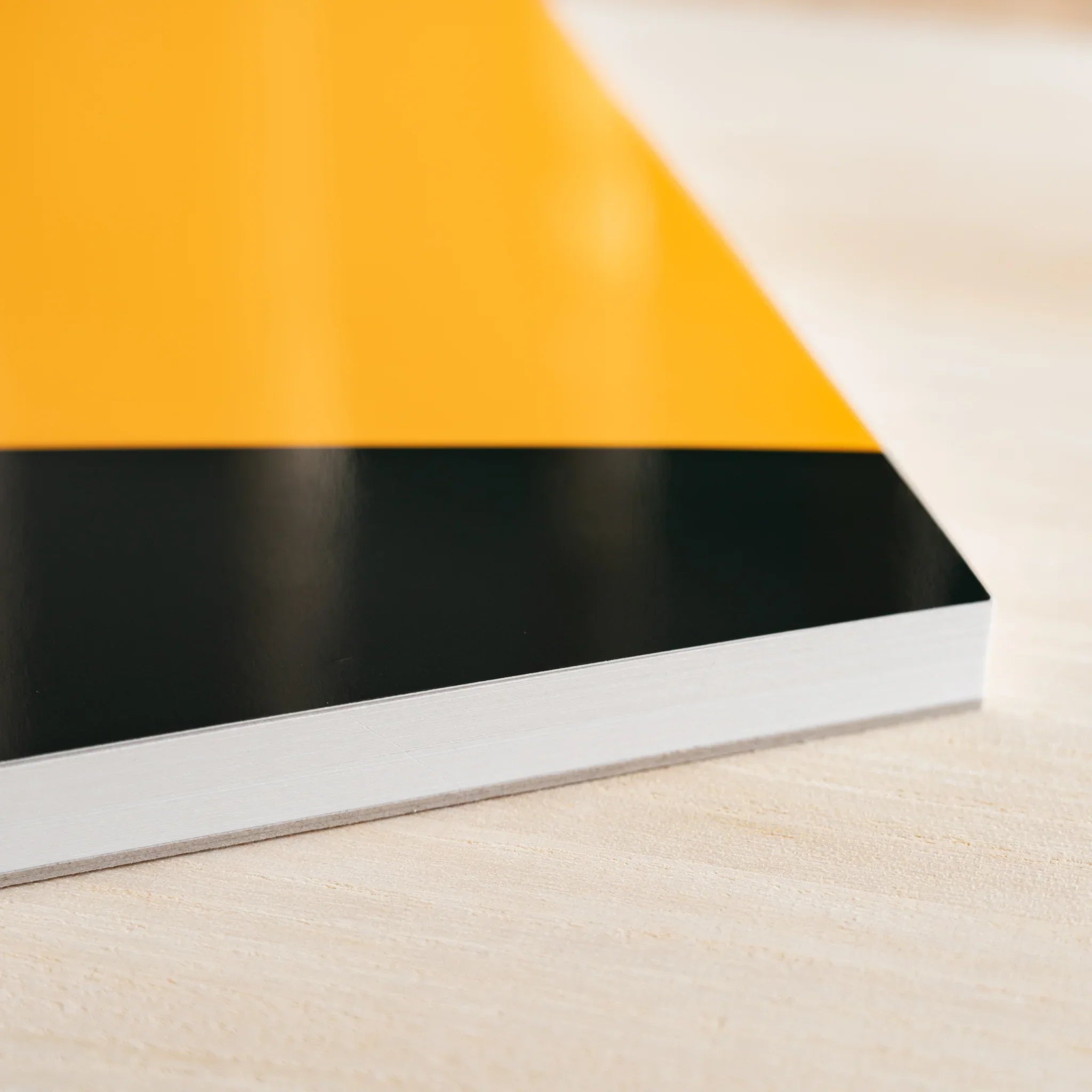 Maruman Zuan sketch pad, angled view of opened sketch pad sheets, stationery item from Japan with quality construction and