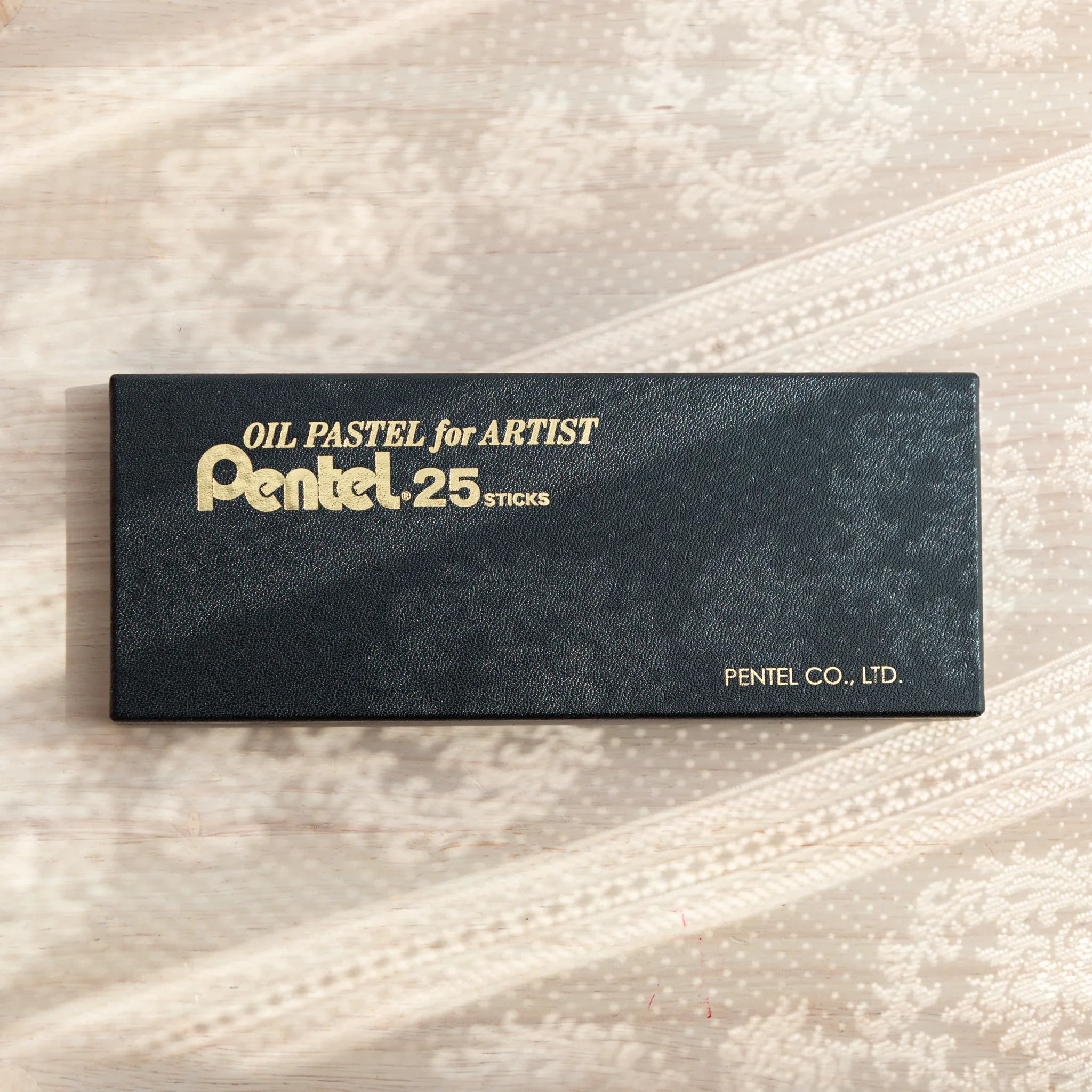 Pentel Oil Pastels for Artists Set (25 Colors) - oil pastel crayon showing front view with complete packaging and branding