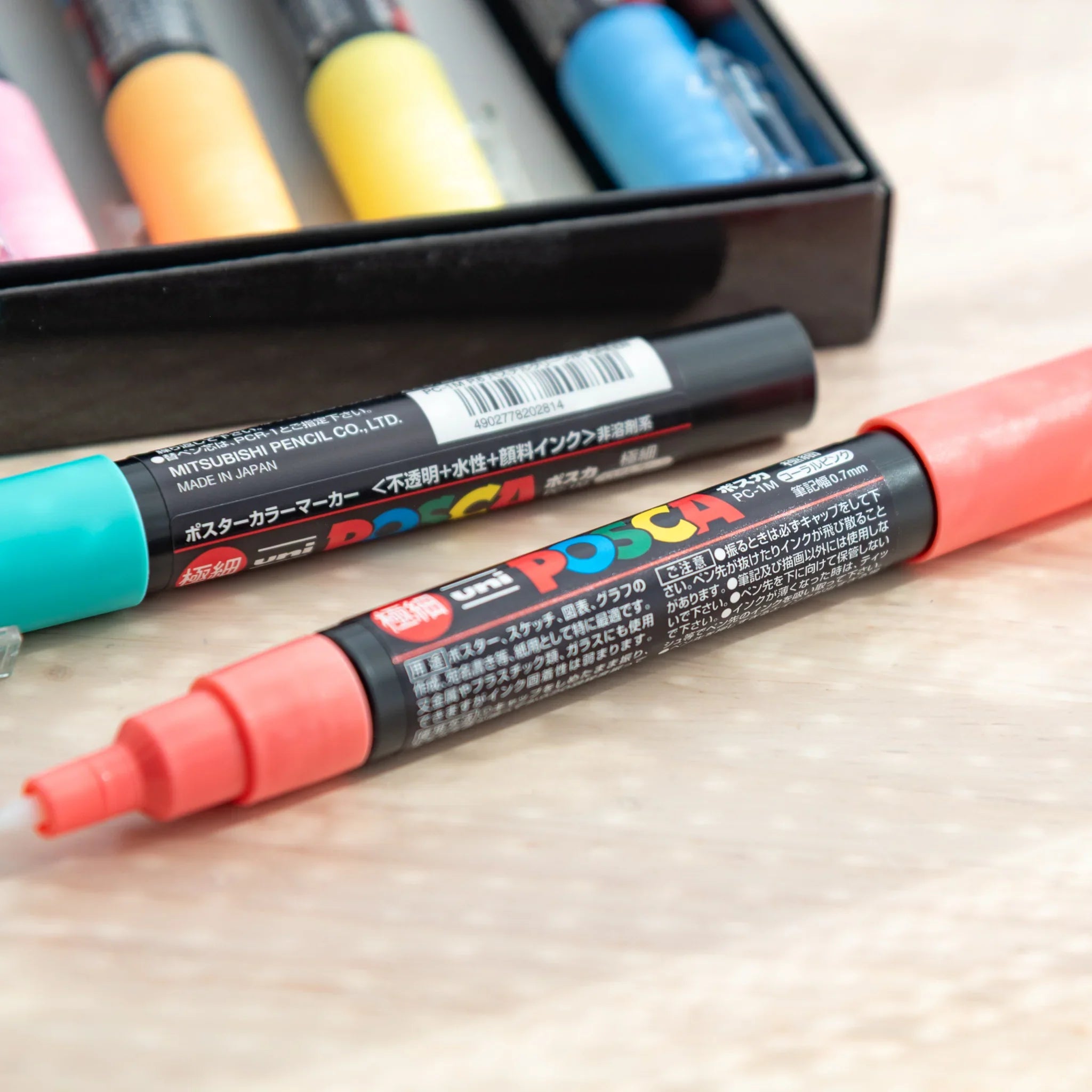 POSCA Markers Set (Extra Fine Tip, 7 Colors) - paint marker showing full product packaging and presentation materials