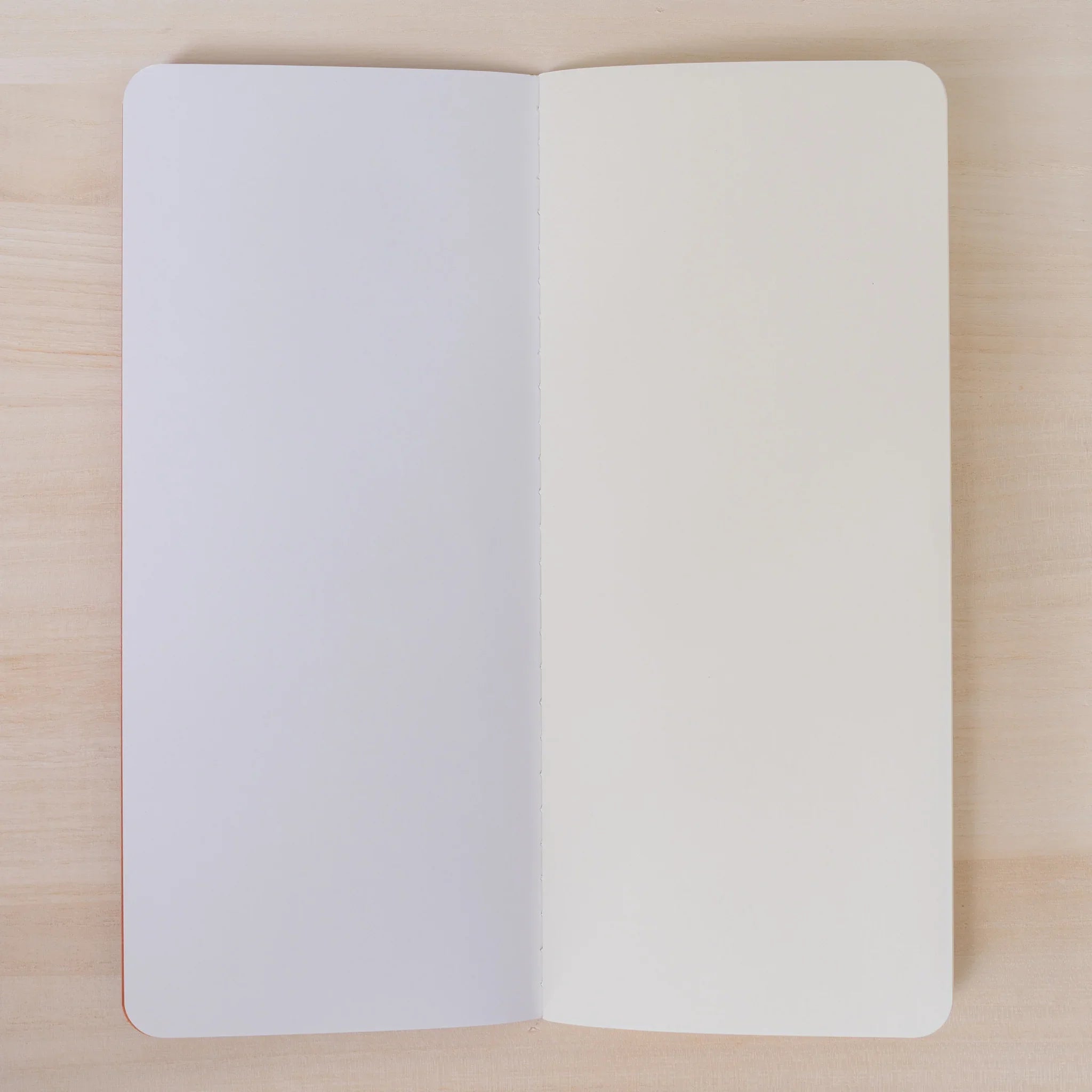 RO-BIKI NOTE Edocha Brown notebook open flat showing blank cream Soliste paper pages for fountain pen writing