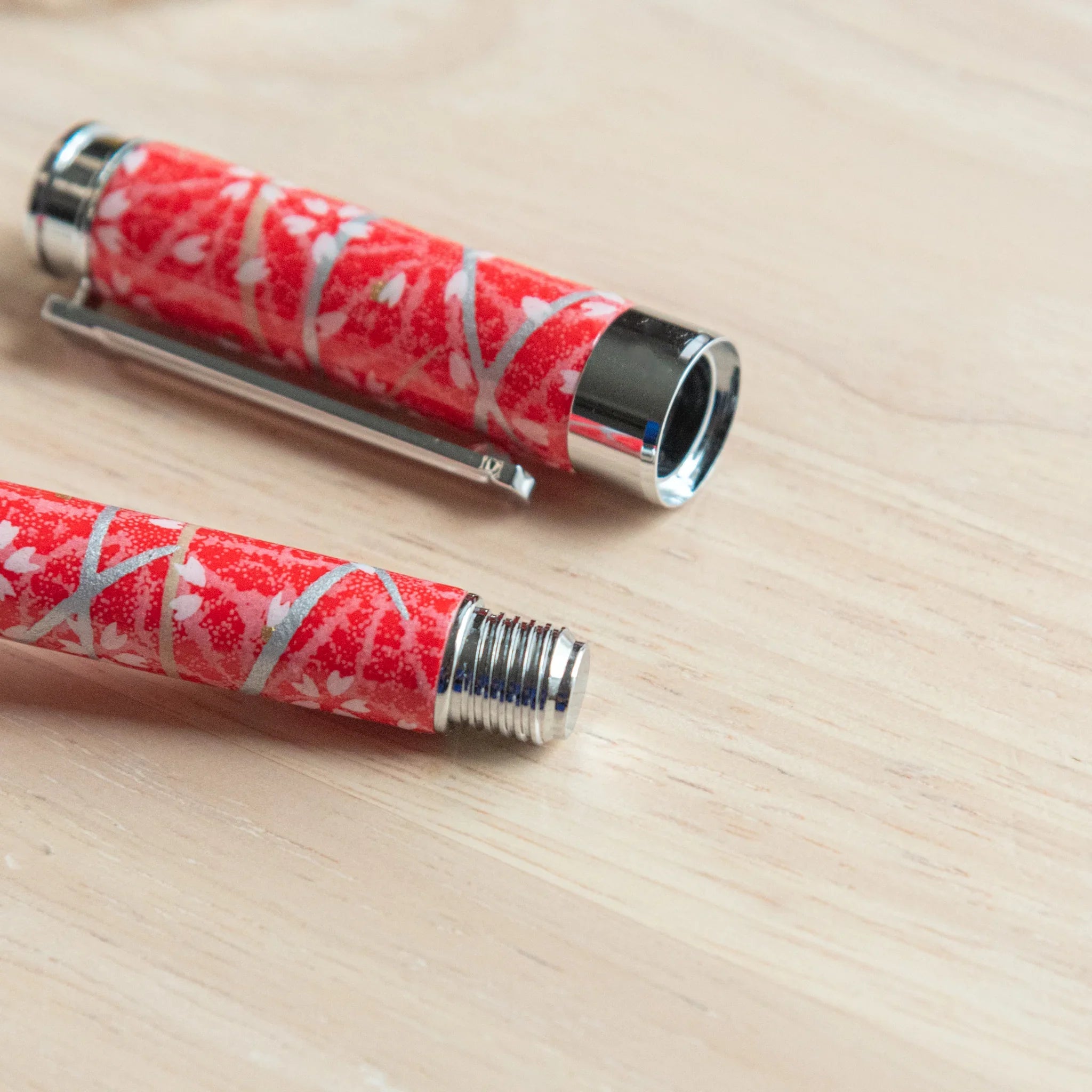 Sakura and Hemp Leaves Mino Washi fountain pen barrel section with hemp leaves and cherry blossom design with nib