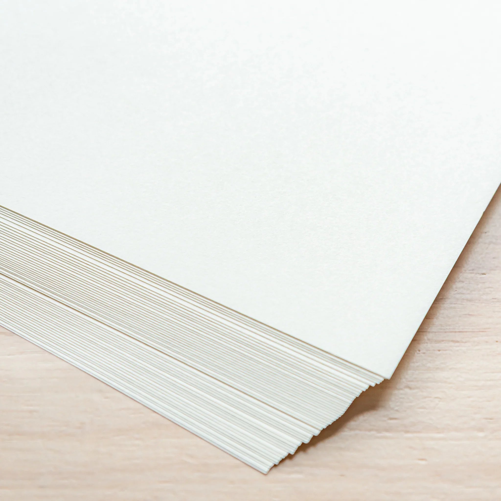 Soliste A4 Loose Leaf displayed showing quality paper quality, fine Japanese loose leaf writing stationery item