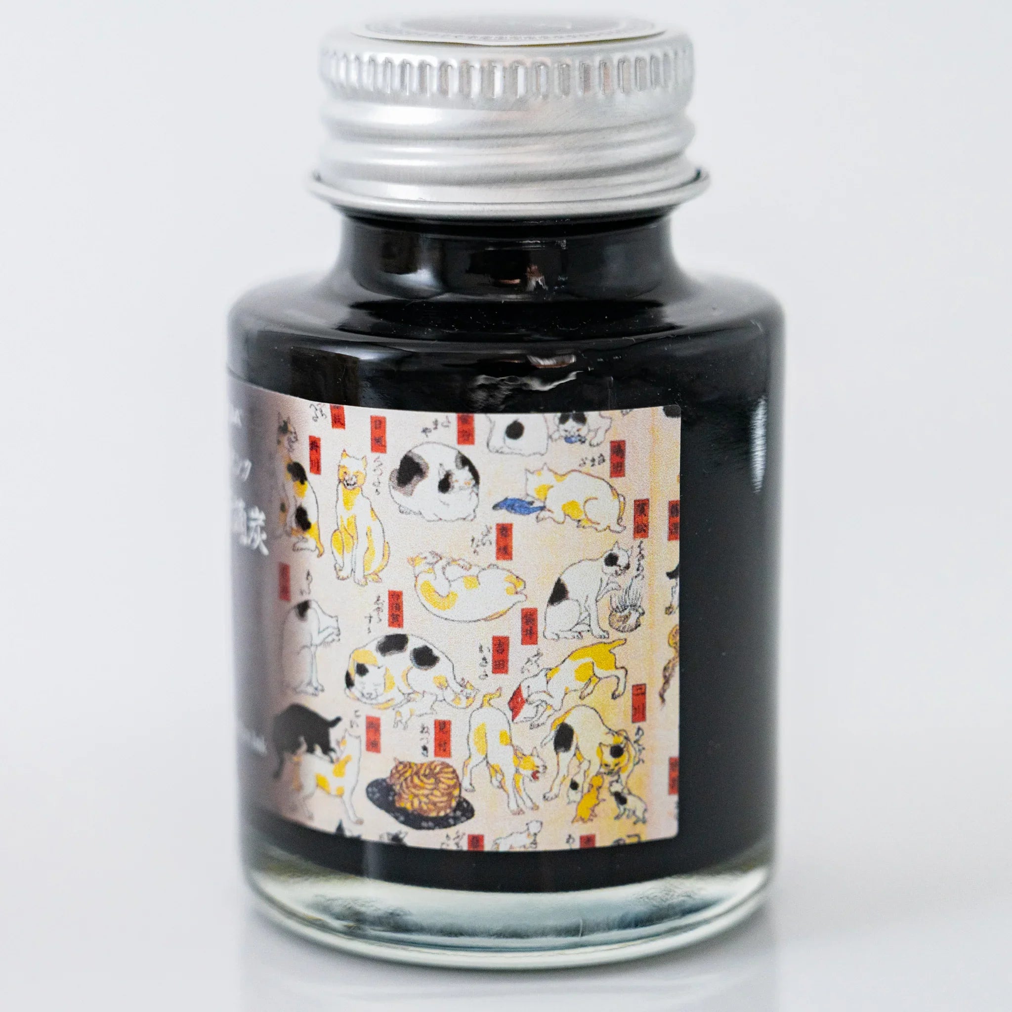 TACCIA Kuniyoshi Keshizumi 40ml Japanese fountain pen ink bottle showing label artwork by Utagawa Kuniyoshi.