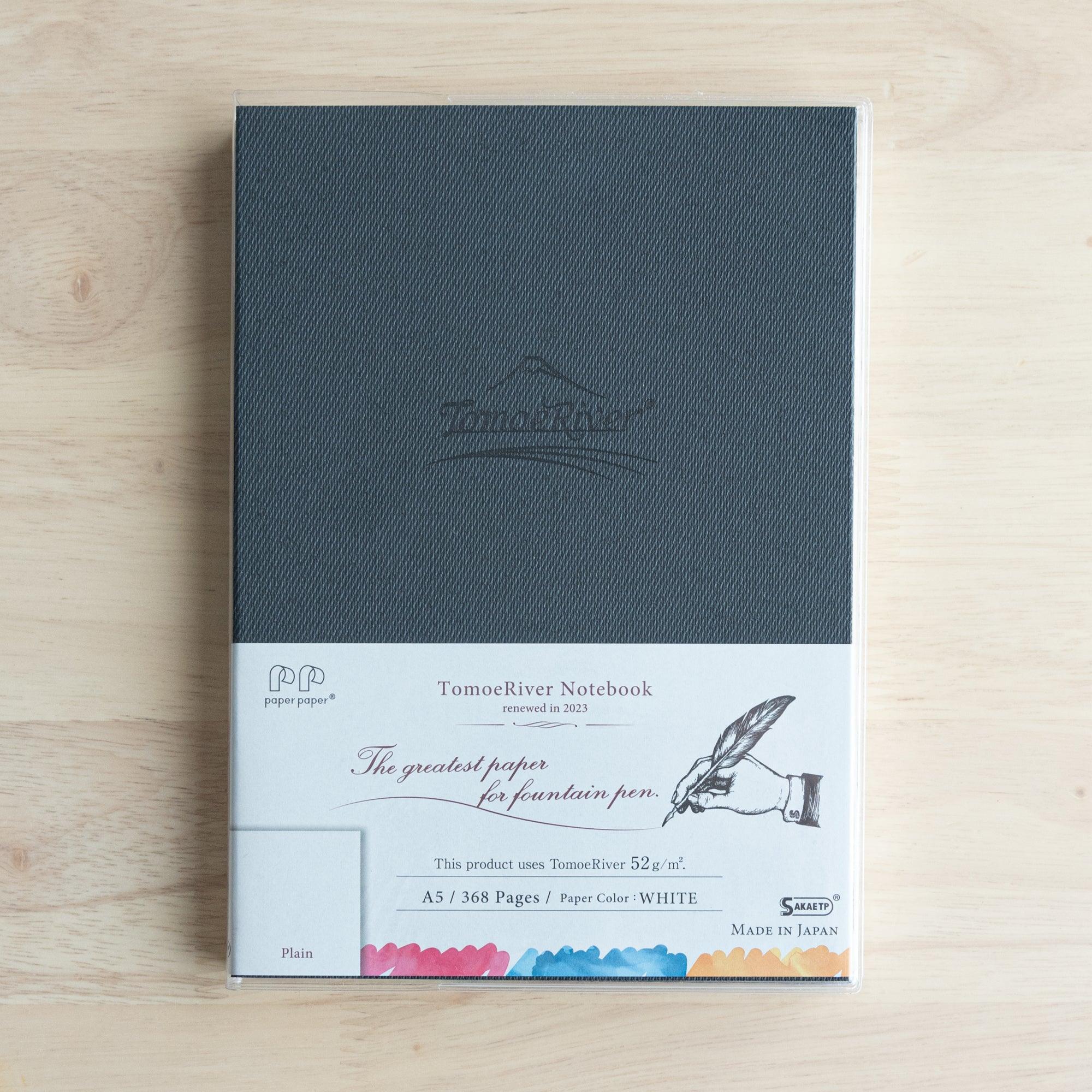 Tomoe River quality paper A5 hardcover journal 368 pages, close detail of spine and edge construction quality