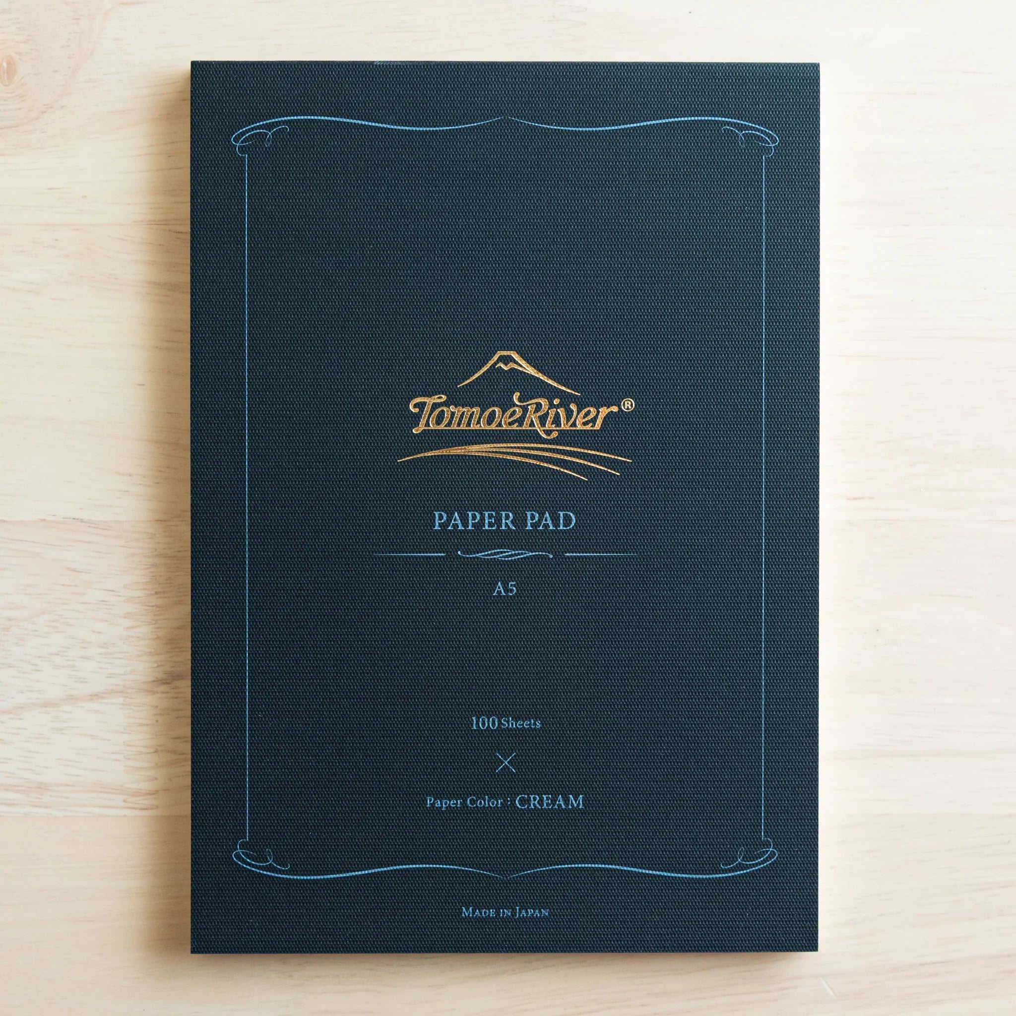 Sanzen Tomoe River Japanese writing pad ruled pages showing fountain pen friendly paper surface for fountain pen writing