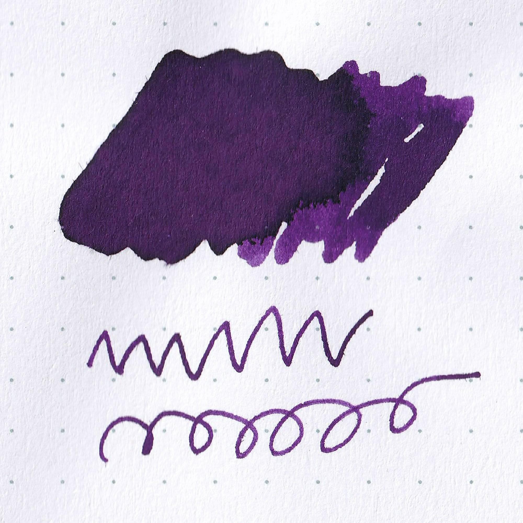 Close-up of Taisho Romance Innocent Mauve ink bottle, showcasing its delicate mauve ink and vintage-inspired label design.