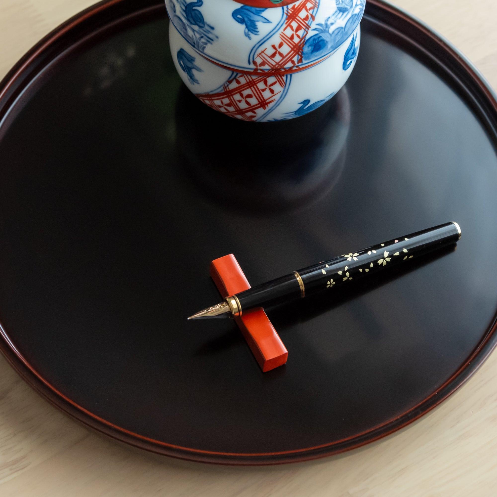 Red Echizen Lacquerd Sakura Wood Pen Rest - Komorebi Stationery