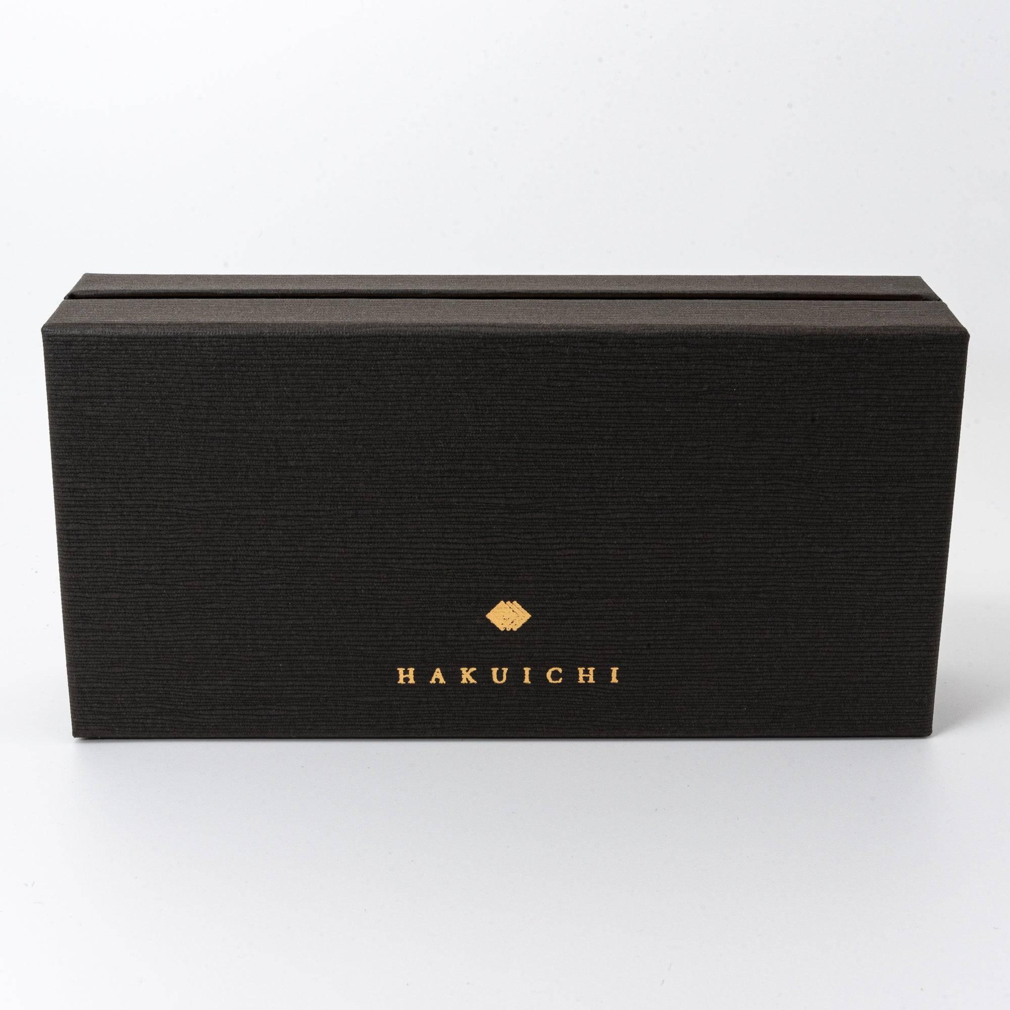 Sophisticated black gift box with the "HAKUICHI" logo in gold, designed to complement the luxurious Japanese fountain pen inside.