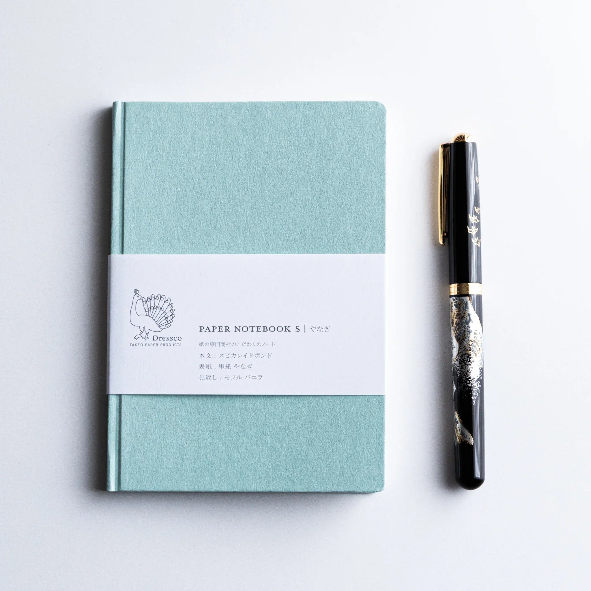 Dressco Spica Laid Bond Paper Japanese Notebook in Willow Green with a Japanese Fountain Pen.