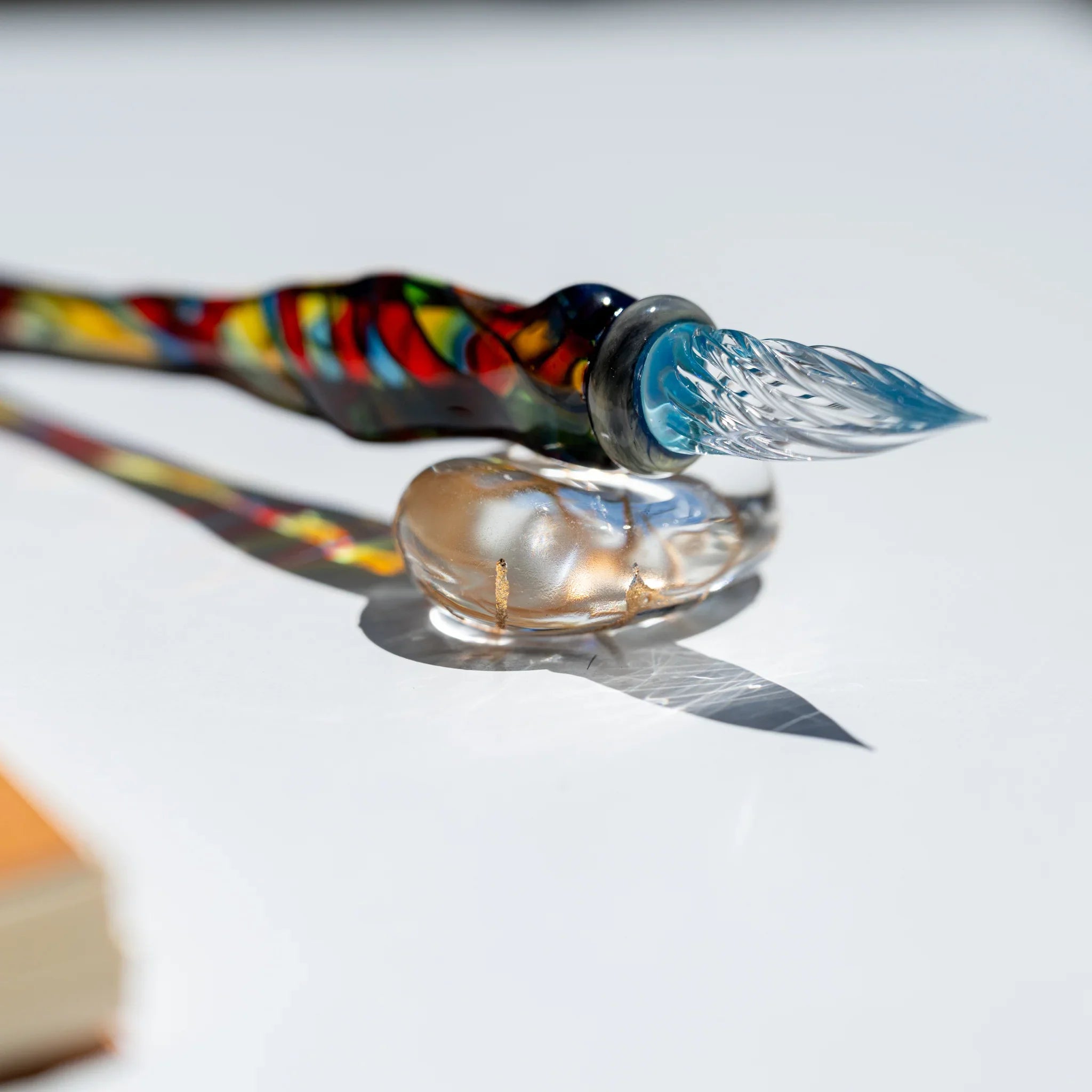 Golden Thread Glass Pen Rest