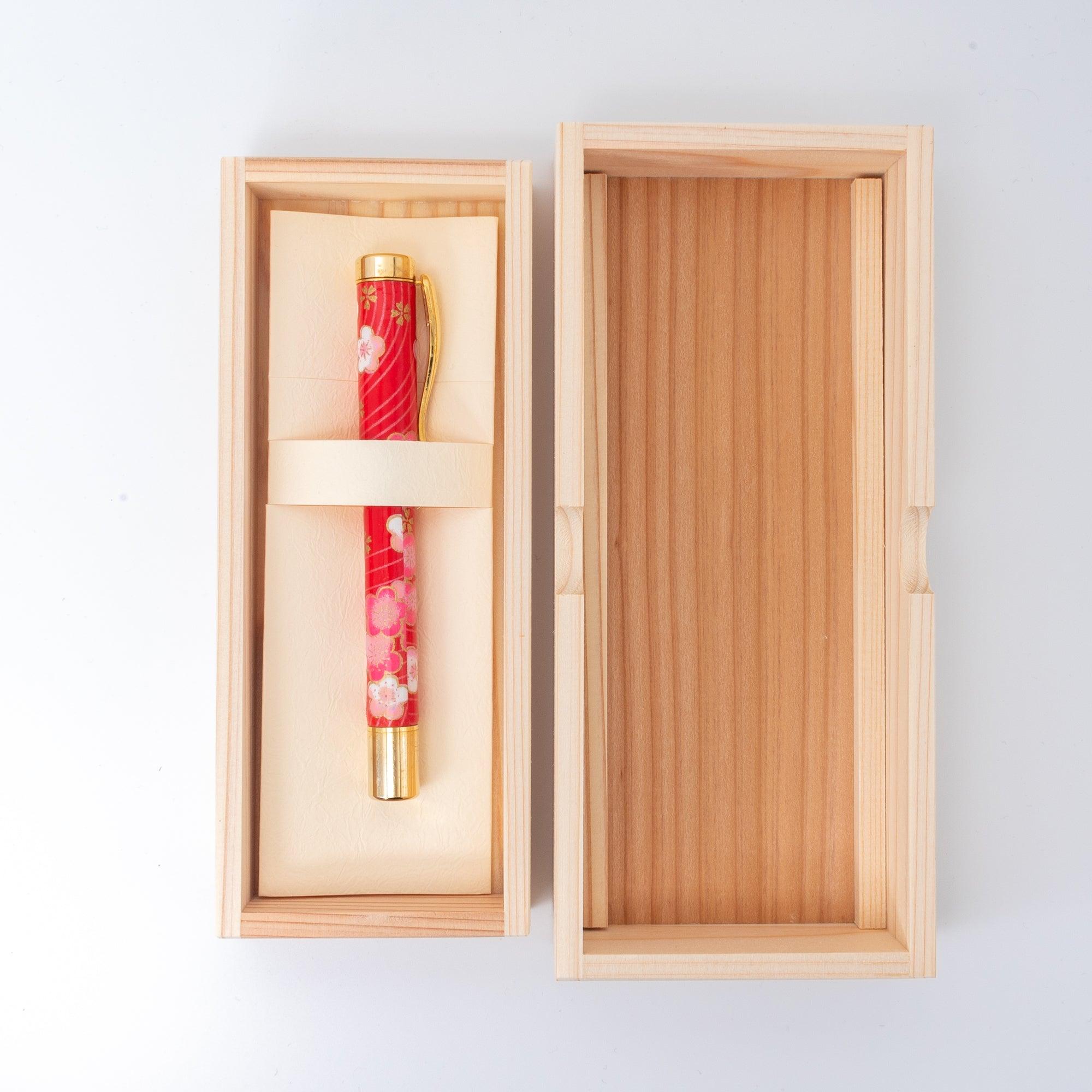 Mino Washi Series Yuzen Plum Fountain Pen - Haruki Takeuchi - Komorebi Stationery