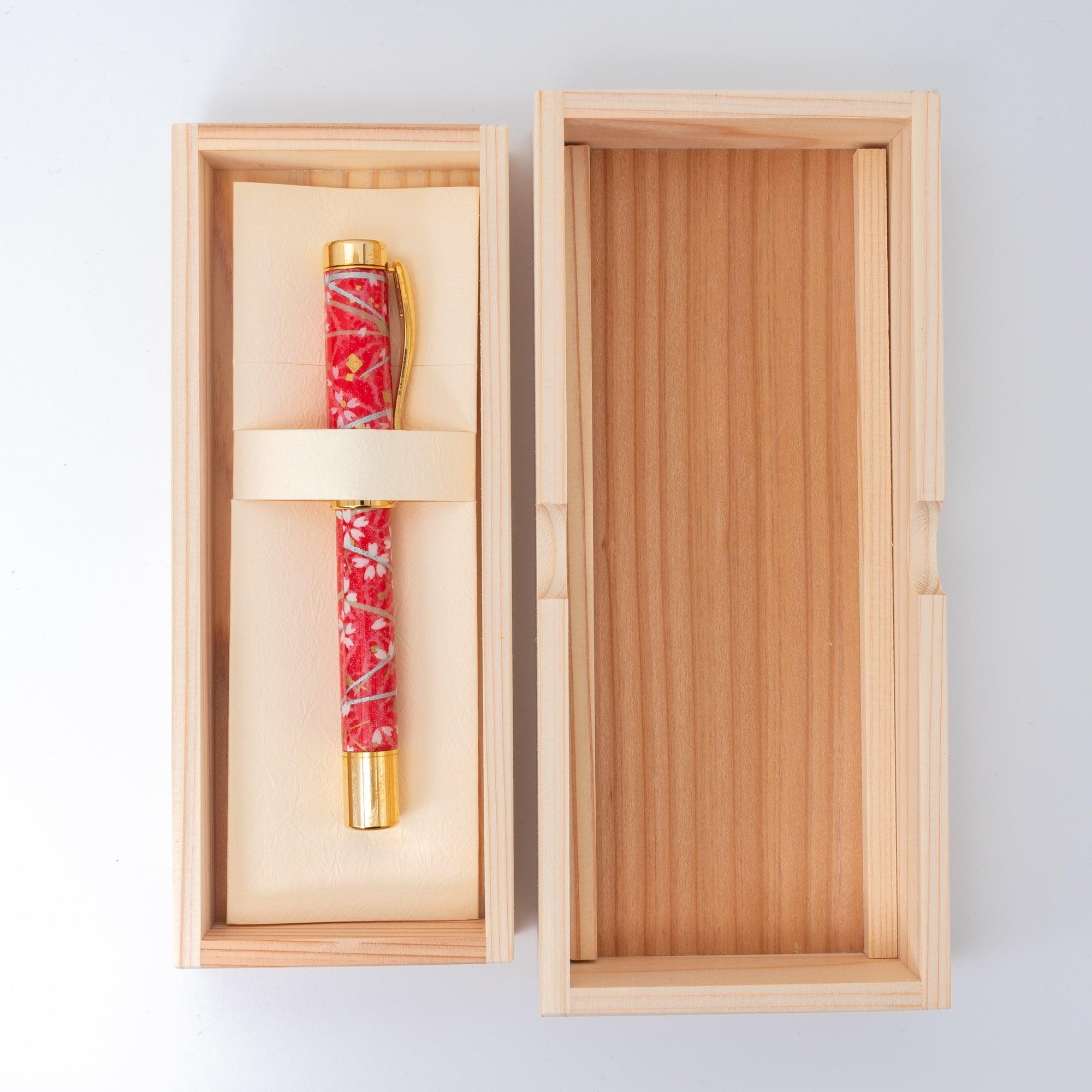 Mino Washi Series Yuzen Sakura and Hemp Leaves Fountain Pen - Komorebi Stationery