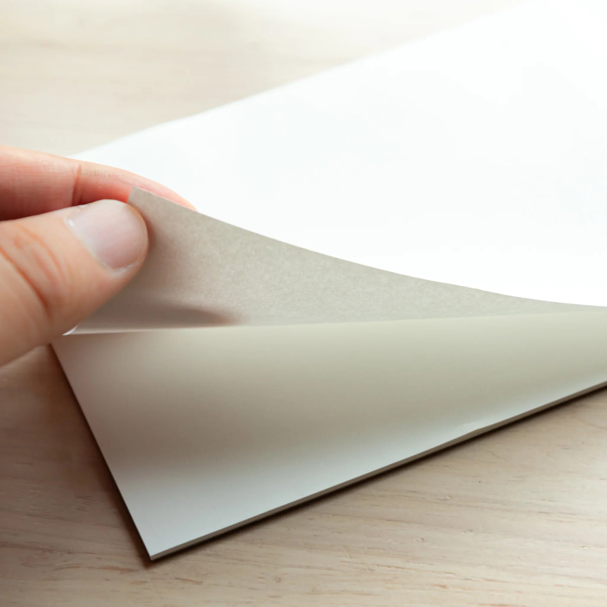 Hand lifting B6 Tomoe River S page from Paper Tasting Writing Pad Set – Japanese Planner Paper vol.2, Japanese Note Book.