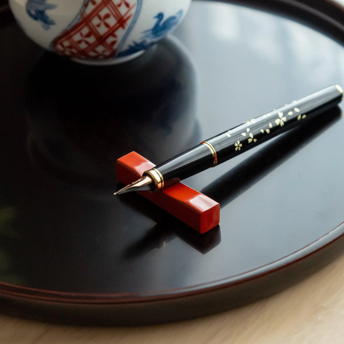 Red Echizen LacquerJapanese Pen Rest - Japanese Stationery Store