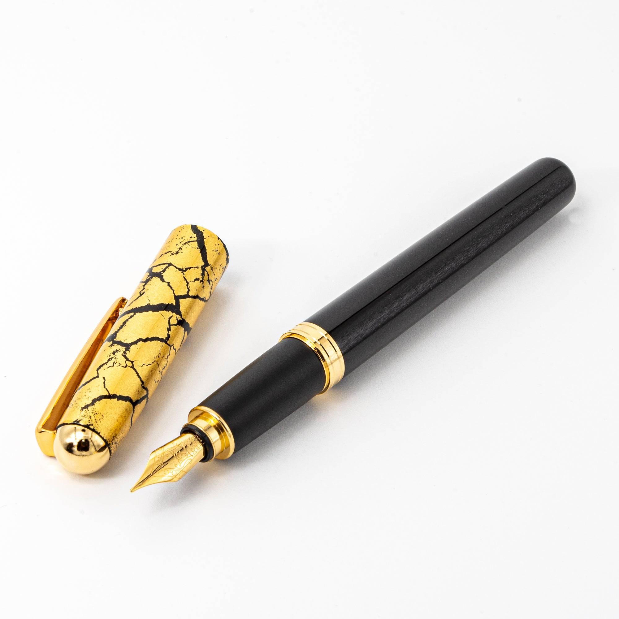 Crack Pattern Gold Leaf Black Fountain Pen - Komorebi Stationery